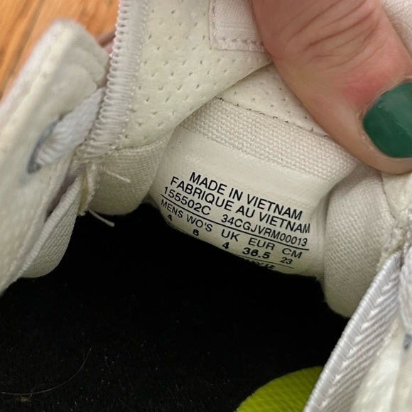 Converse Chuck CTAS II Gum Low Top Canvas Trainers - Picture 6 of 7